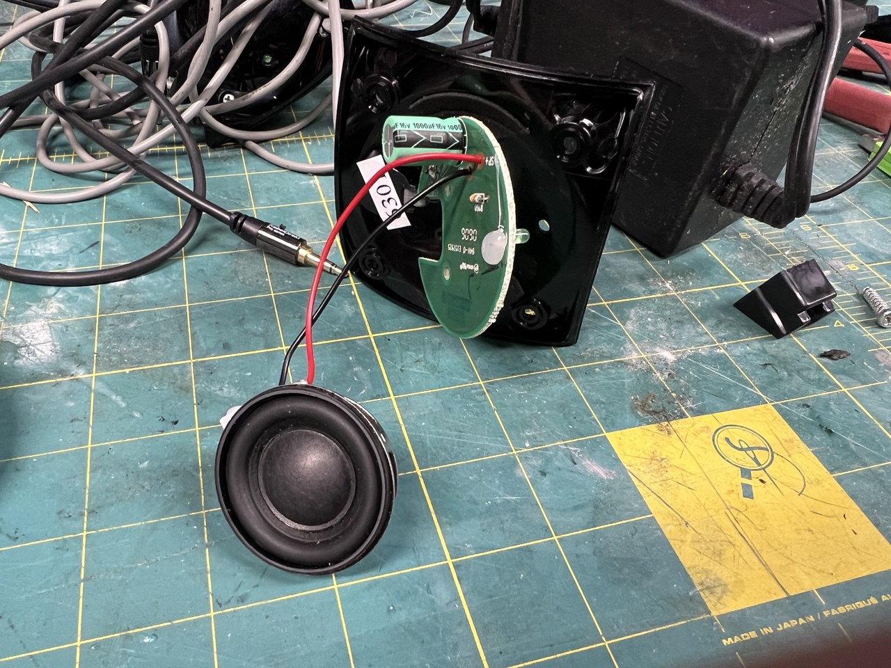As these things go, very straightforward repair. I also appreciate that the speaker-only satelite has both a power LED (you can see it sticking out there) but also a whole PCB inside that barely has any components in it.